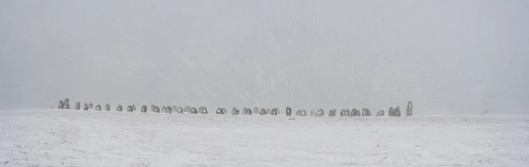 Ales Stenar i snöstorm (canvas)